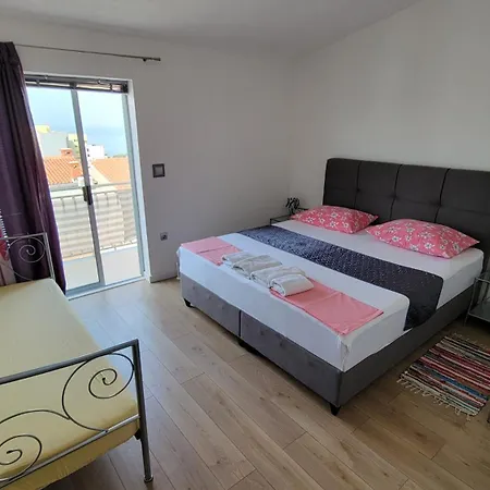 Apartamento Veronika 1 *