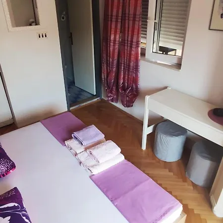 Veronika 1 * Makarska